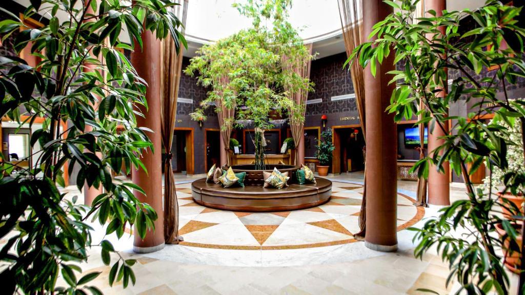 卢瑟里奥温泉酒店 哈馬馬特 外观 照片